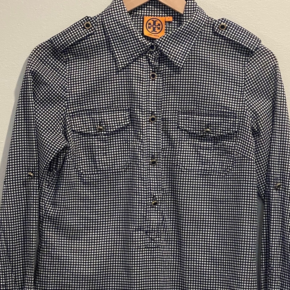 Tory Burch Navy & White Polka Dot Print Button Down Blouse, Long Sleeve, Size 6 - Picture 14 of 15
